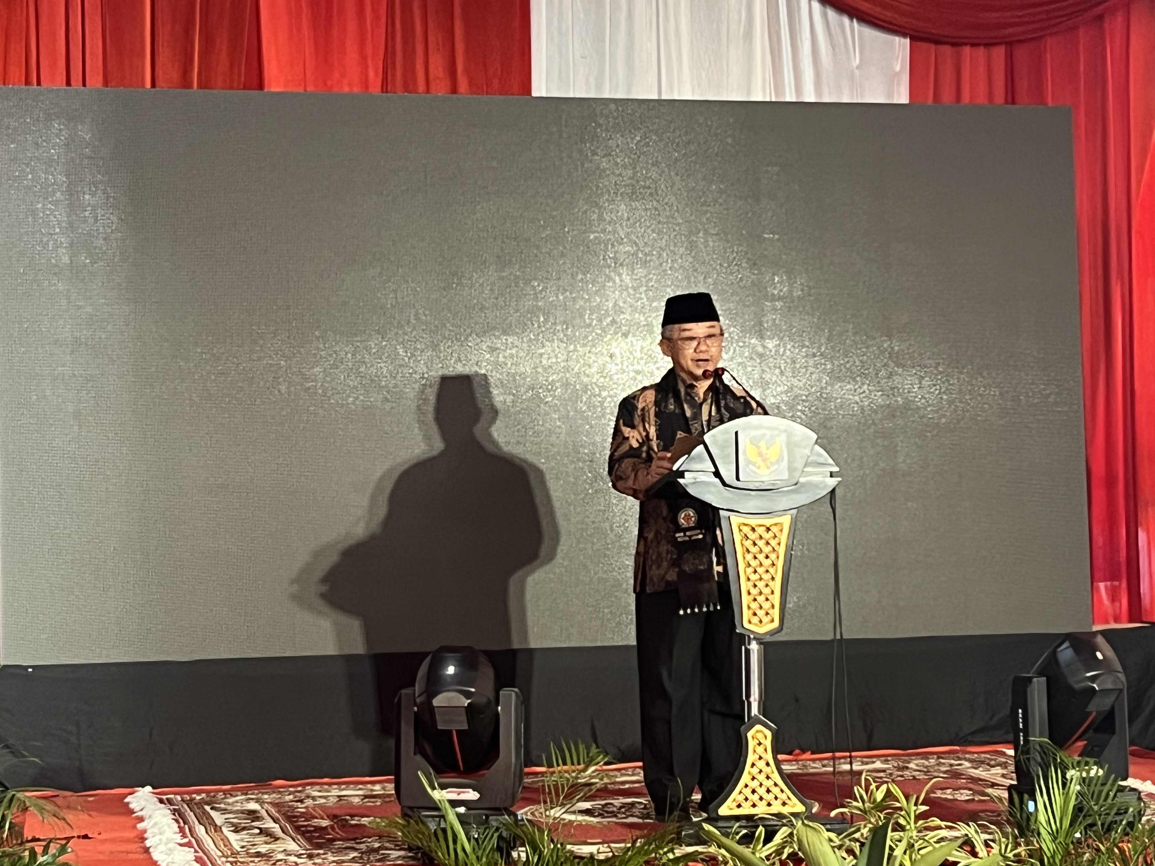 Menteri Pendidikan Buka Acara BLUD, Wakil Gubernur Serahkan SK BLUD kepada 4 SMK di Provinsi Jambi