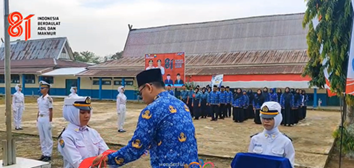 Upacara Pengibaran Bendera HUT ke-81 Kemerdekaan RI di SMK Negeri 1 Tanjung Jabung Timur